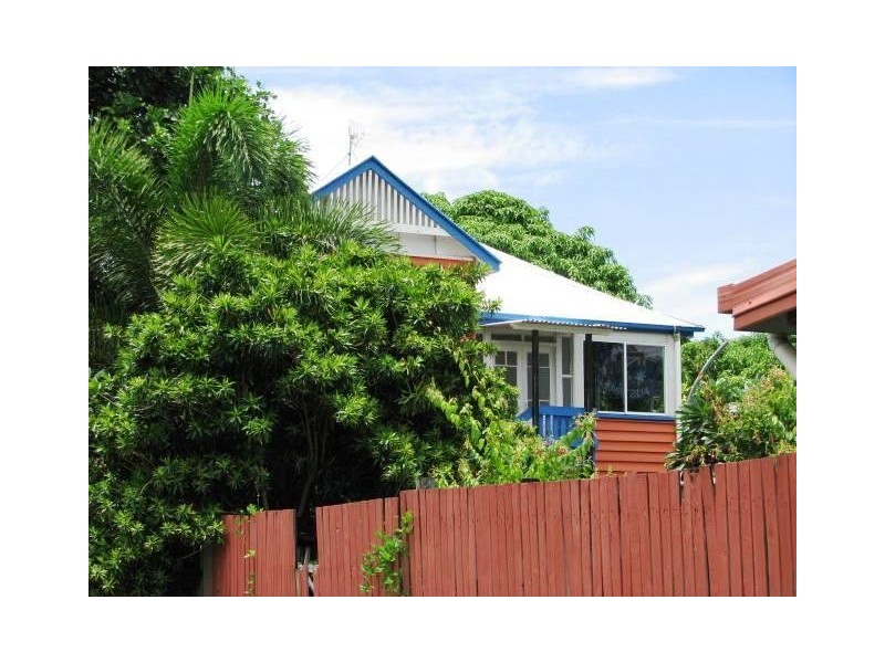 Machans Beach QLD 4878