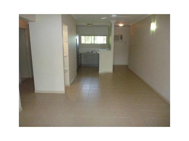 317/2 Centenary  Close, Manoora QLD 4870