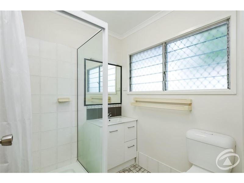 11 Maina Street, Woree QLD 4868