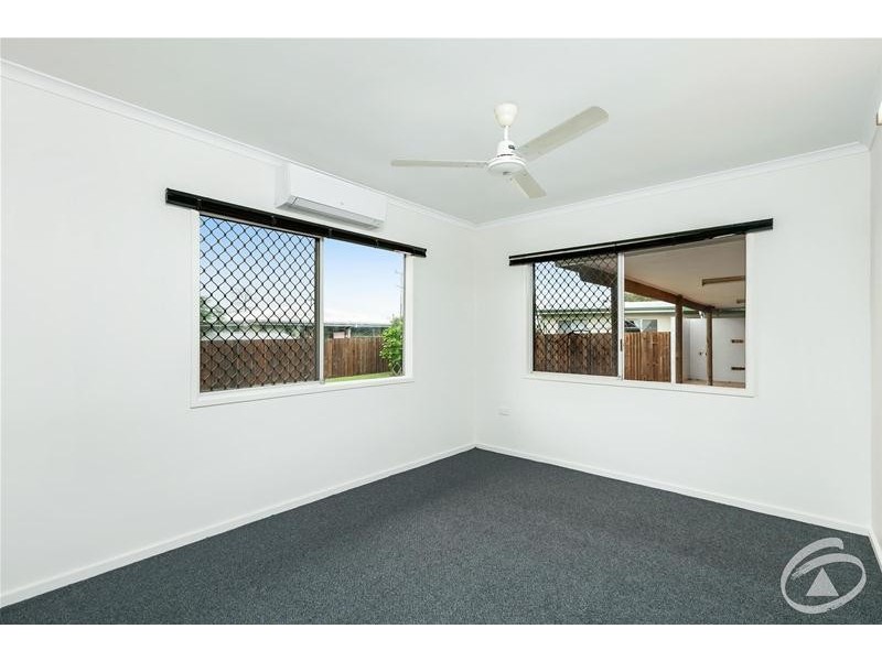 11 Maina Street, Woree QLD 4868