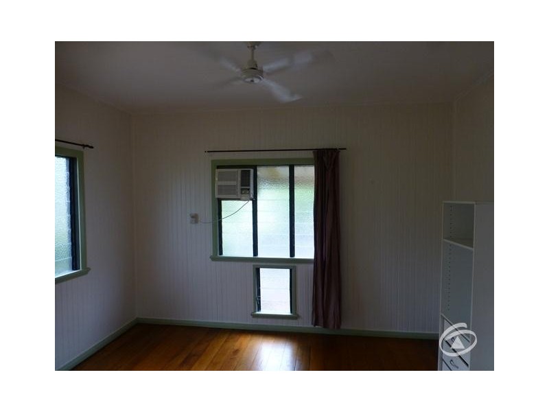 37 Dunn Street, Cairns North QLD 4870