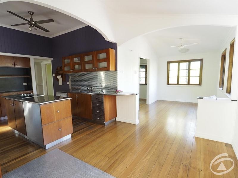 5 Phillips Street, Machans Beach QLD 4878