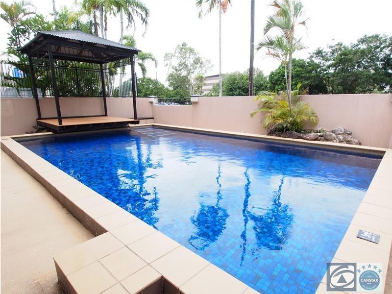 2/195-197 Sheridan Street, Cairns North QLD 4870