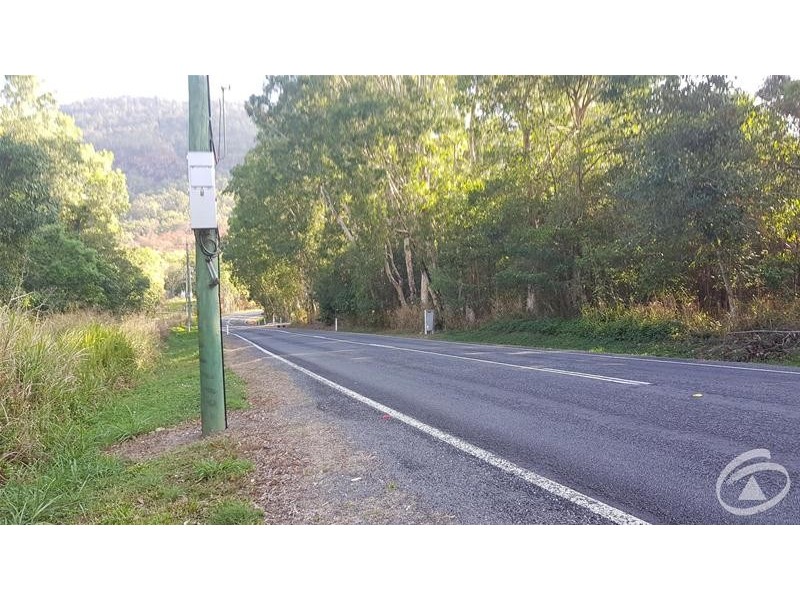 2273 Pine Creek Road, East Trinity QLD 4871