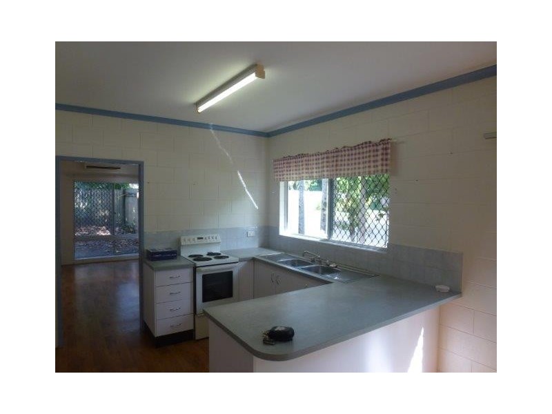 2 Mein Close, Brinsmead QLD 4870