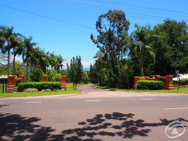 12-14 Bellmere Lane, Redlynch QLD 4870