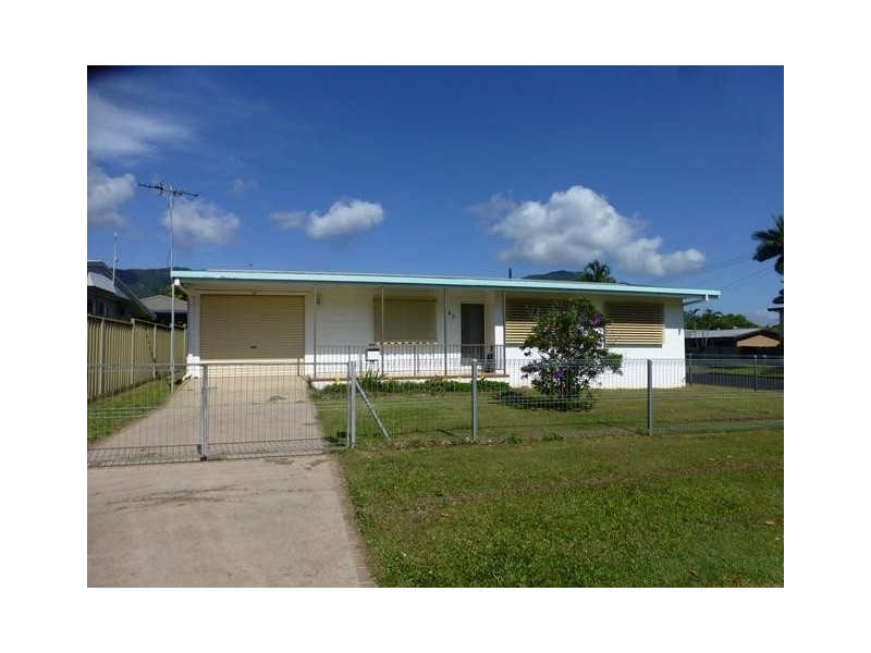 43 Angela Street, Woree QLD 4868