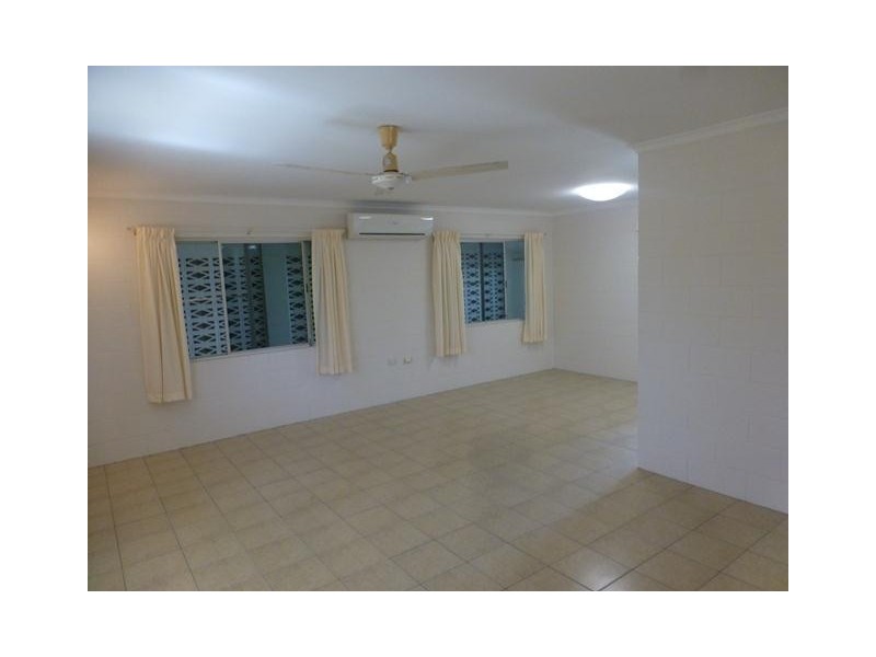 43 Angela Street, Woree QLD 4868