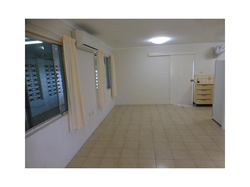 43 Angela Street, Woree QLD 4868