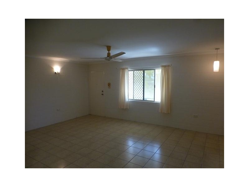 43 Angela Street, Woree QLD 4868