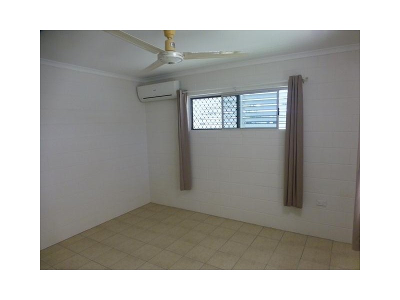 43 Angela Street, Woree QLD 4868