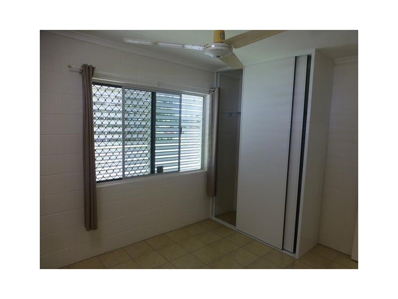 43 Angela Street, Woree QLD 4868