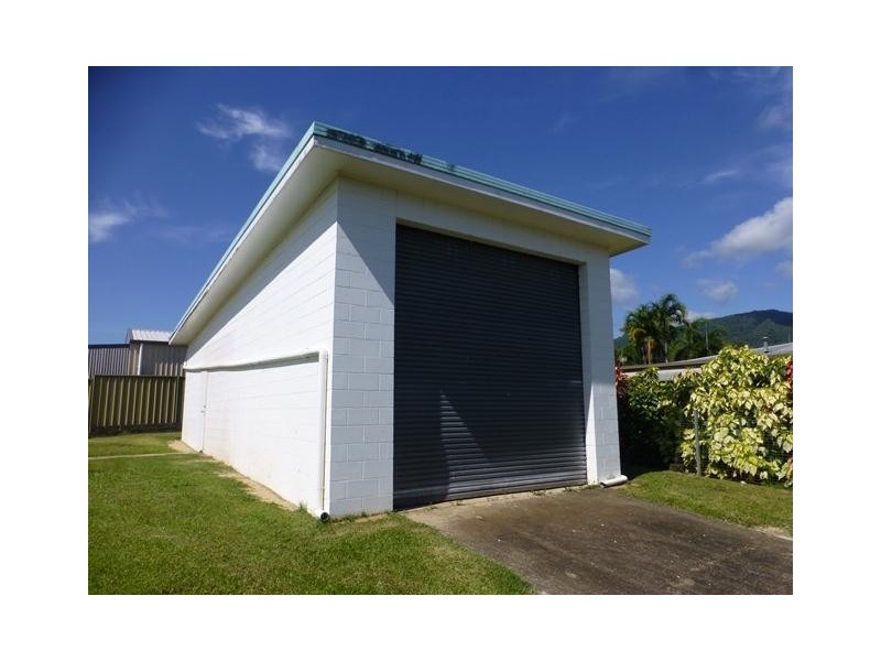 43 Angela Street, Woree QLD 4868