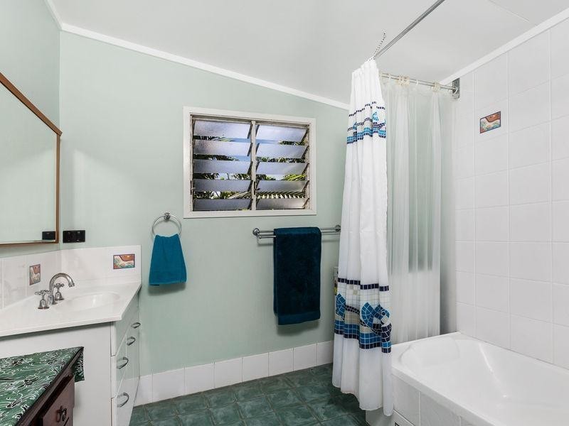 53 Moody  Street, Mooroobool QLD 4870