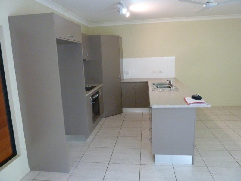 2/31 Galeandra Street, Edmonton QLD 4869