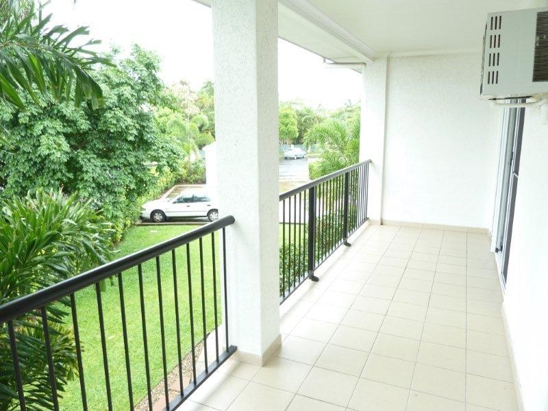 204/6 Marella Close, Manoora QLD 4870