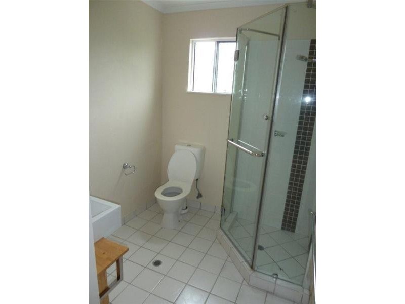 204/6 Marella Close, Manoora QLD 4870