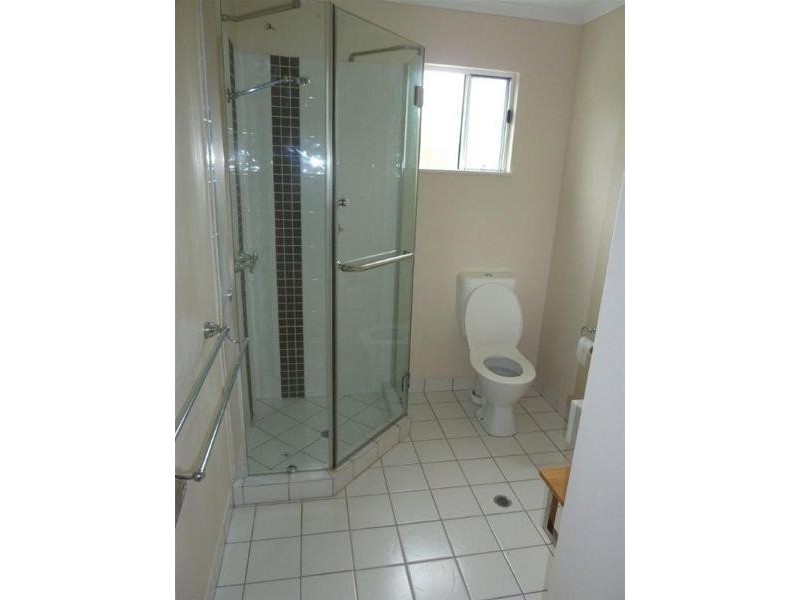 204/6 Marella Close, Manoora QLD 4870