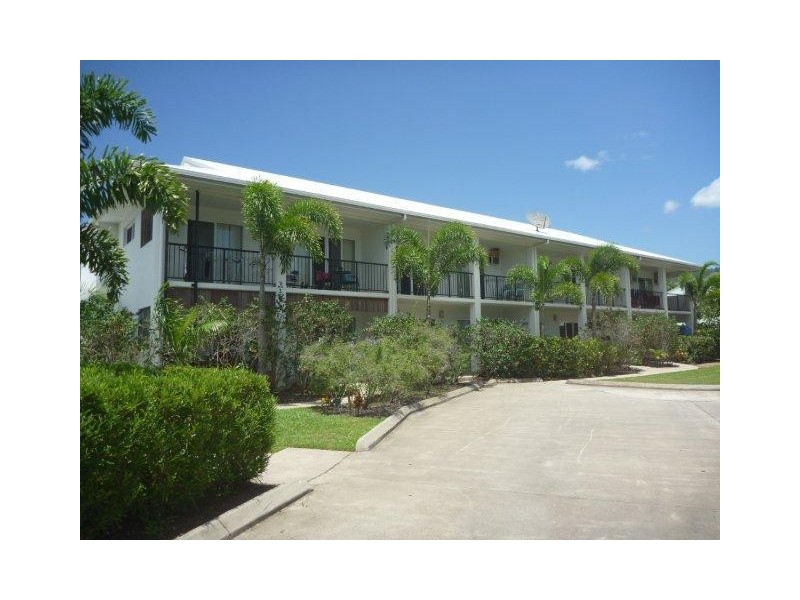 204/6 Marella Close, Manoora QLD 4870