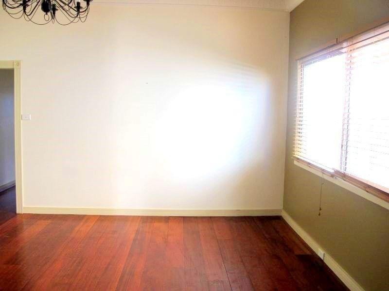 28 Yelverton Street, St Peters NSW 2044