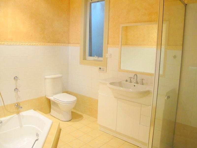 28 Yelverton Street, St Peters NSW 2044