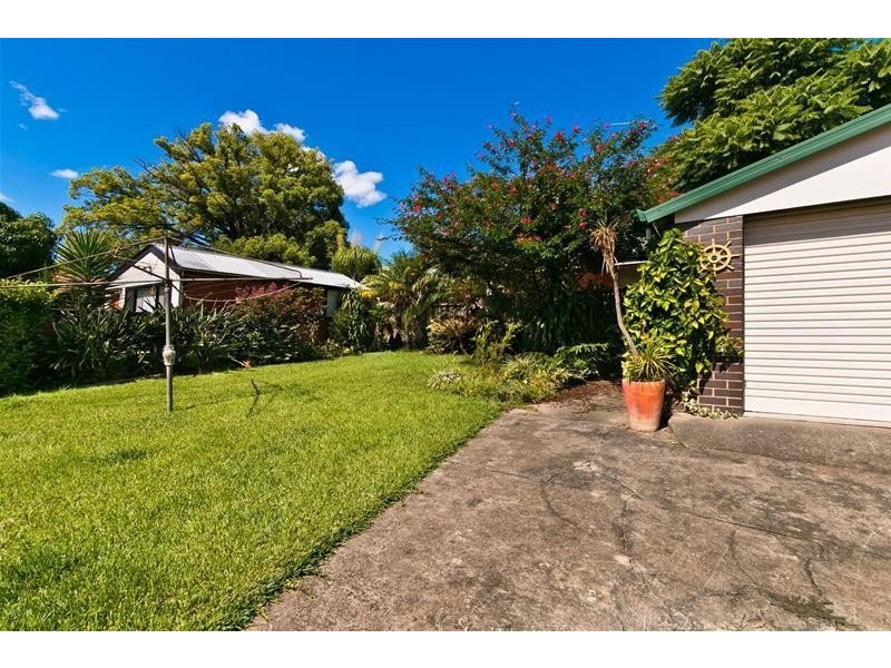 8 Chatfield Avenue, Belfield NSW 2191