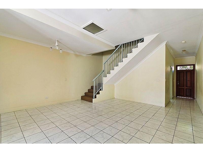 21 Holmwood Street, Newtown NSW 2042