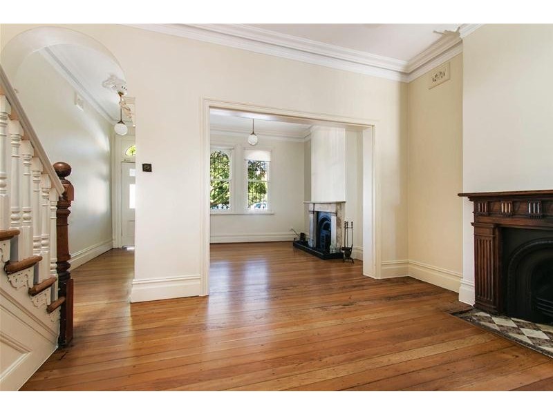 1 Holmwood Street, Newtown NSW 2042