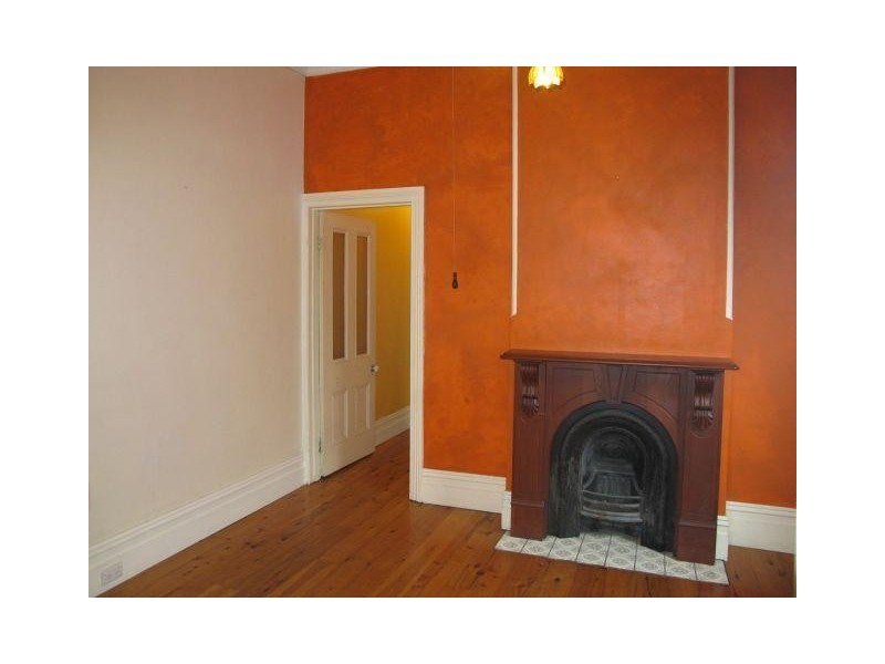 10 Holmwood Street, Newtown NSW 2042