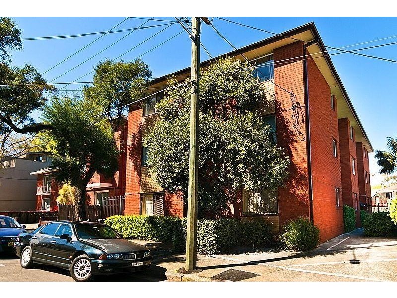 18/8-12 Kent Street, Newtown NSW 2042