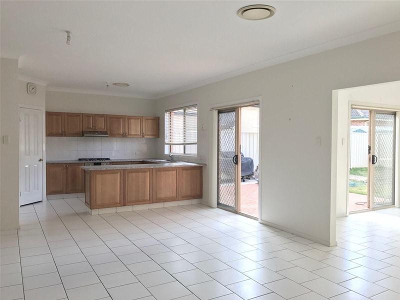 13 Ferraro Crescent, West Hoxton NSW 2171