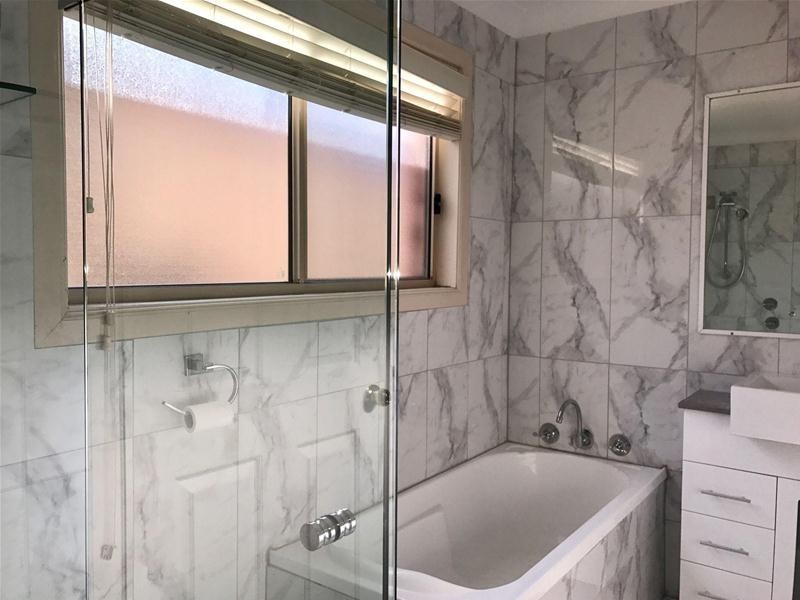 13 Ferraro Crescent, West Hoxton NSW 2171