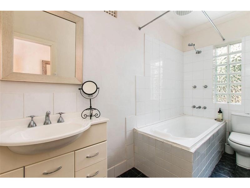 10 Alice Street, Newtown NSW 2042