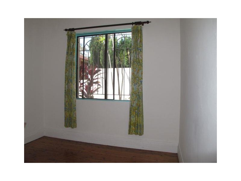 2/2 Ireland Street, Burwood NSW 2134