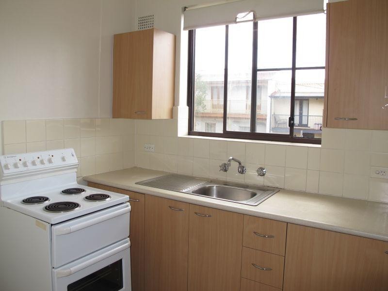 2/80 Wilson Street, Newtown NSW 2042