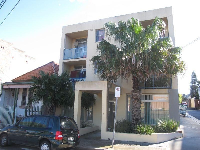 1/3 Lord Street, Newtown NSW 2042