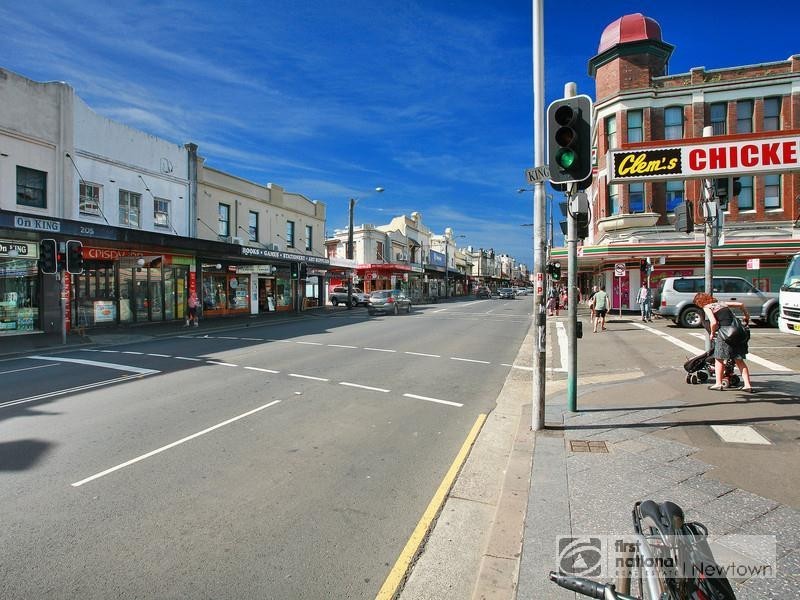 2/15 Brown Street, Newtown NSW 2042