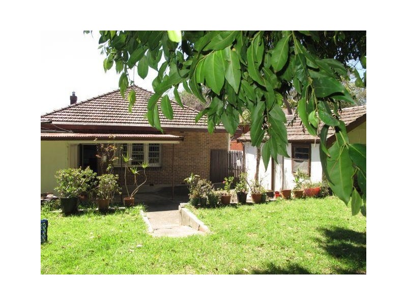 2/2 Ireland Street, Burwood NSW 2134