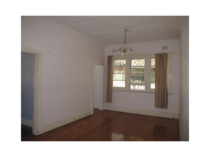 2/2 Ireland Street, Burwood NSW 2134