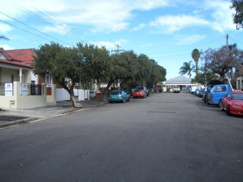 16 William Street, Tempe NSW 2044