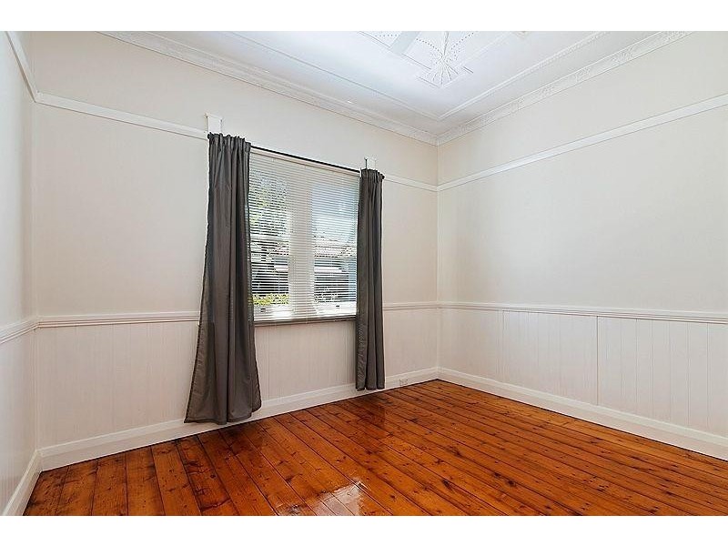 24 Station Street, Tempe NSW 2044