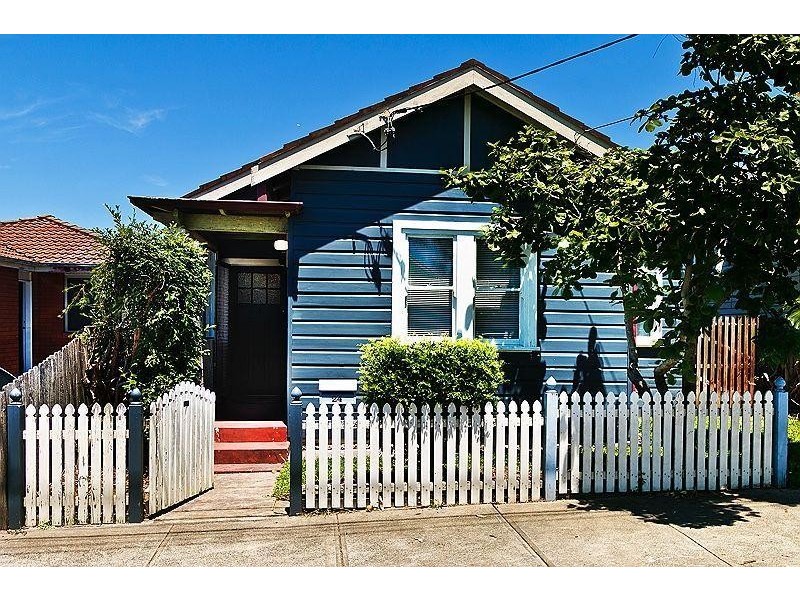 24 Station Street, Tempe NSW 2044