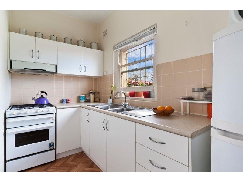 2/87 Crystal Street, Petersham NSW 2049