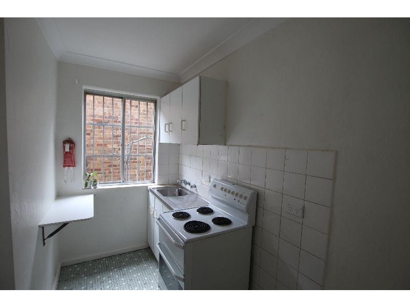 2/15 Brown Street, Newtown NSW 2042