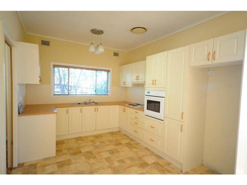 1 Howe Street, Westmead NSW 2145