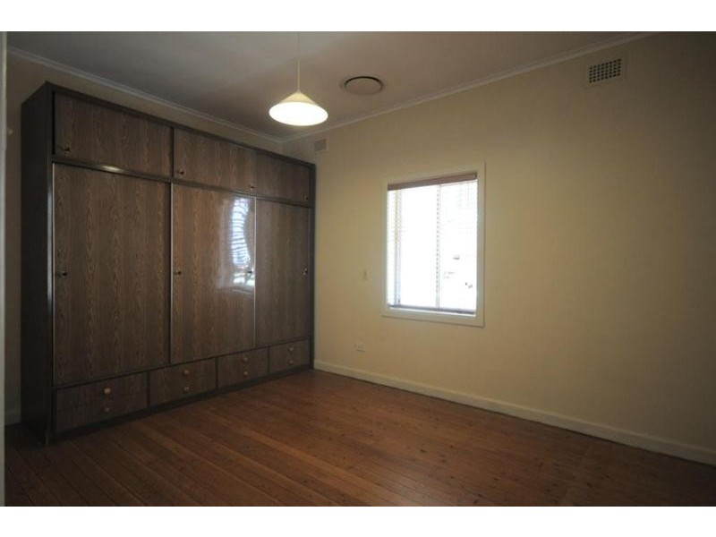 1 Howe Street, Westmead NSW 2145