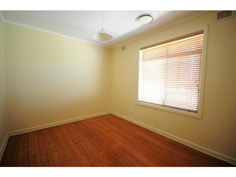 1 Howe Street, Westmead NSW 2145