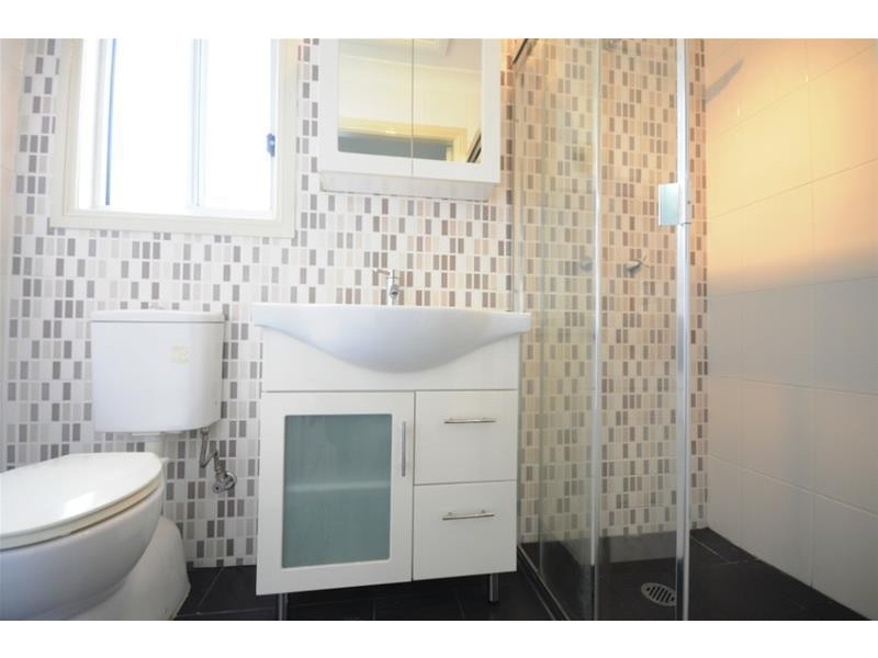 - Ringrose Avenue, Greystanes NSW 2145