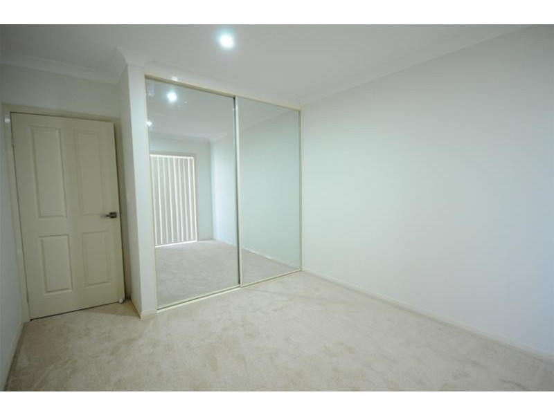 5A Vivienne Street, Woodpark NSW 2164