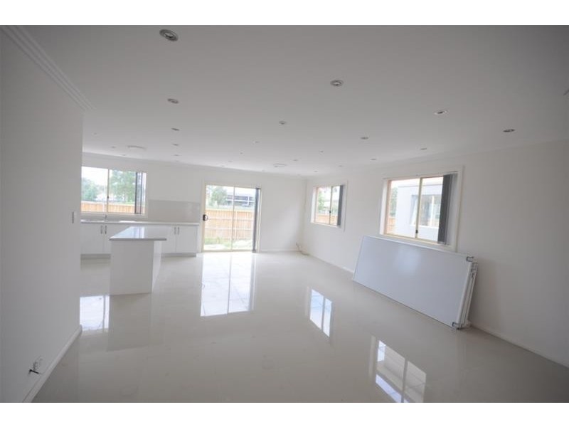 21/7 Altair Place, Hinchinbrook NSW 2168